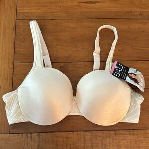 Bali women’s worry free wire underwire bra, 34B; NWT